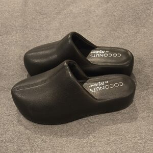 Coconuts by Matisse Sleek Black Slip-On Clogs